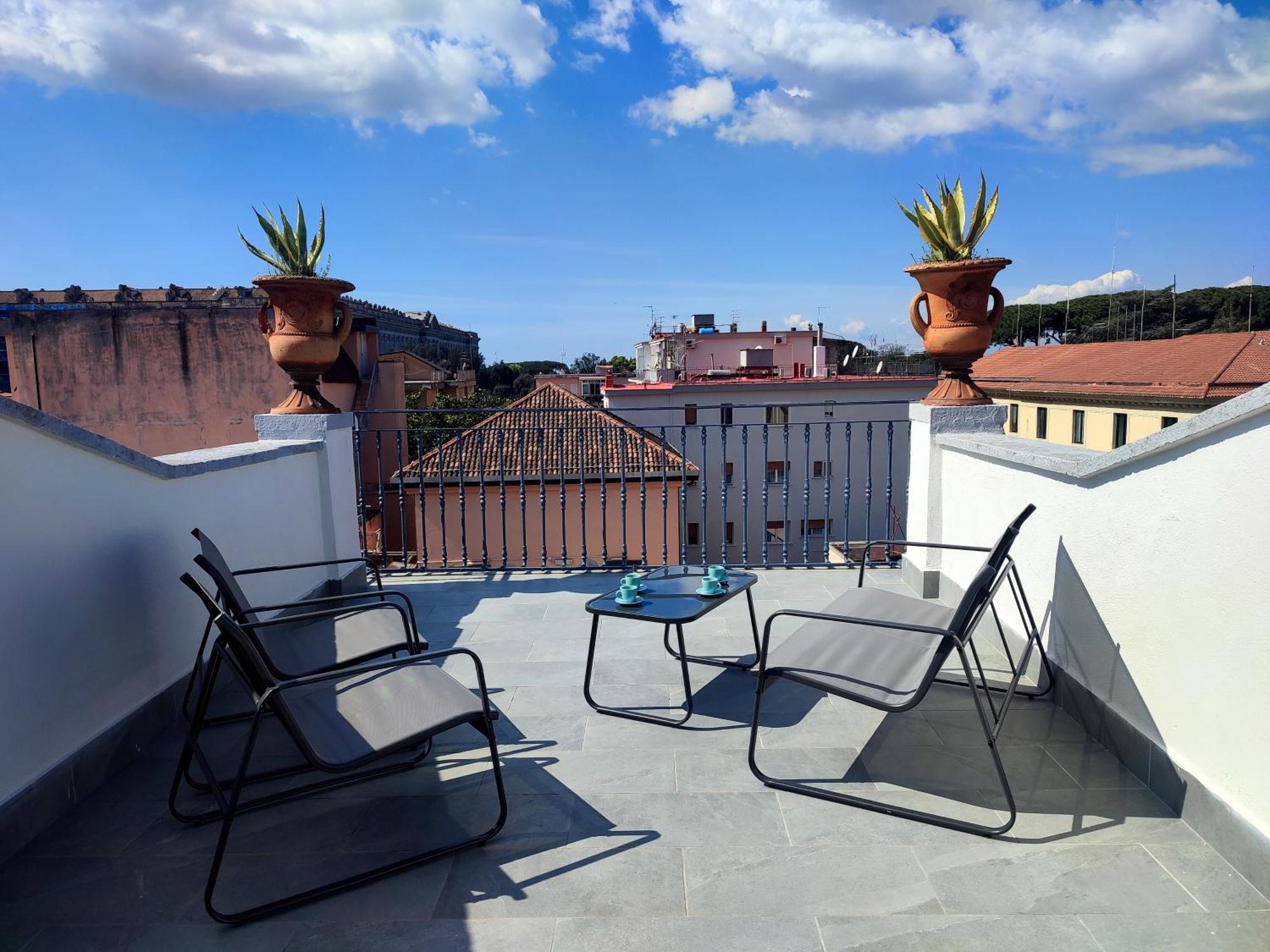Terrazza Reale - Suite 2 Caserta Dış mekan fotoğraf
