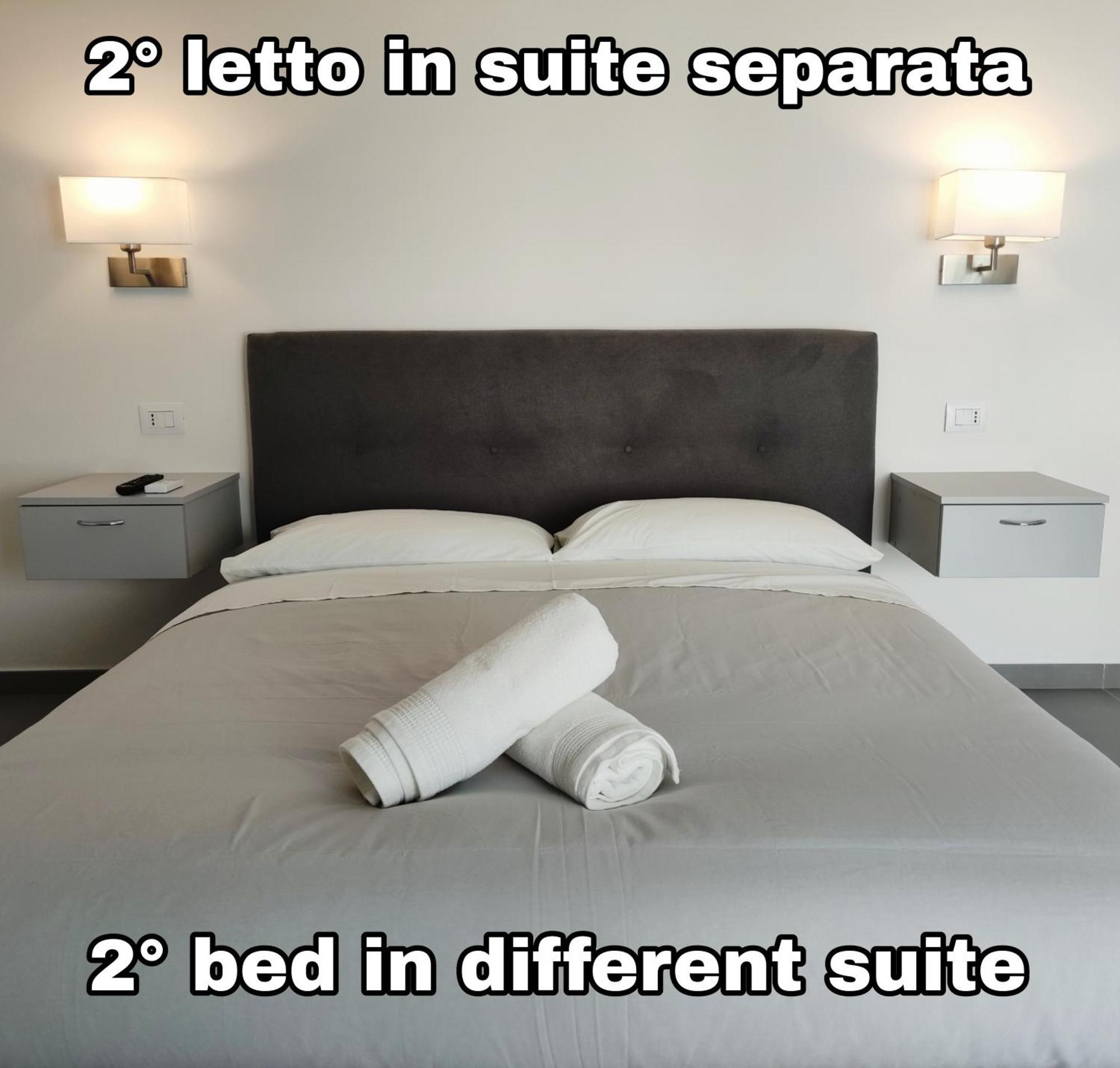 Terrazza Reale - Suite 2 Caserta Dış mekan fotoğraf